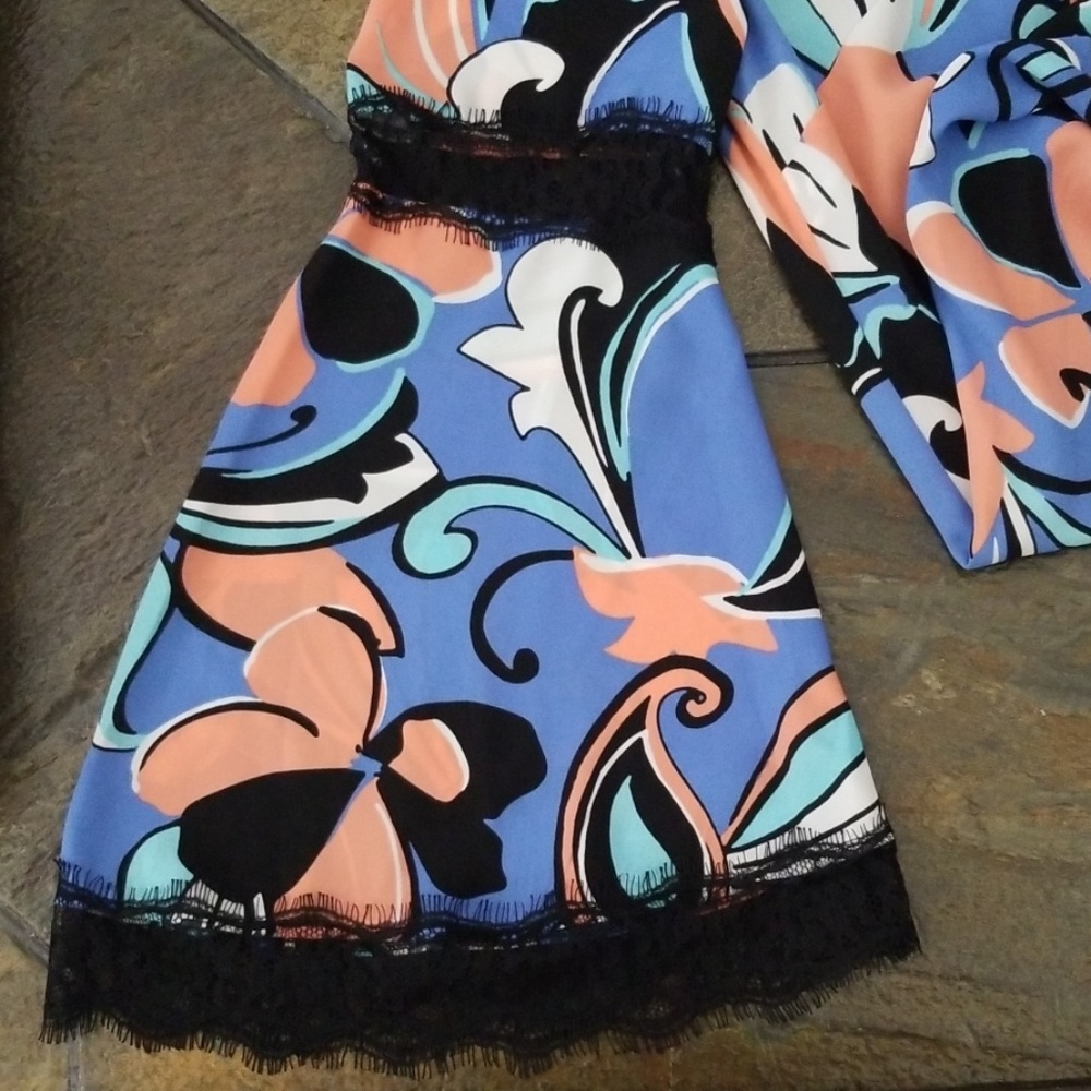 New-Kaari Blue Print Dress - Picture 5 of 6